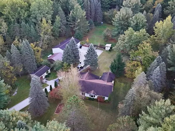 6945 Ward Rd, Sterling, MI 48659