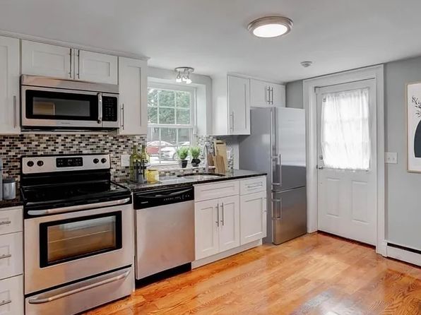 469 Sea St APT 1