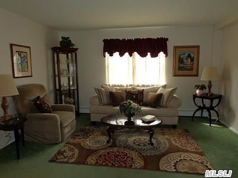 3rd image of 85 Tyrconnell Ave