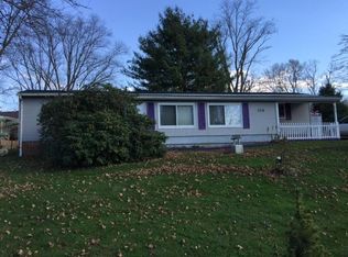 319 Edgewater Beach Blvd, Thornville, OH