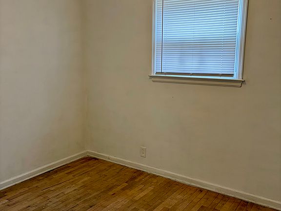 4th image of 5813 Edwards Ave