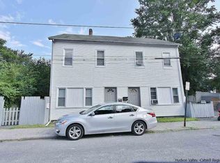 38 Vandeusen St, Kingston, NY 12401