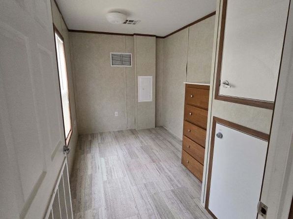 843 Good Hope St APT 1