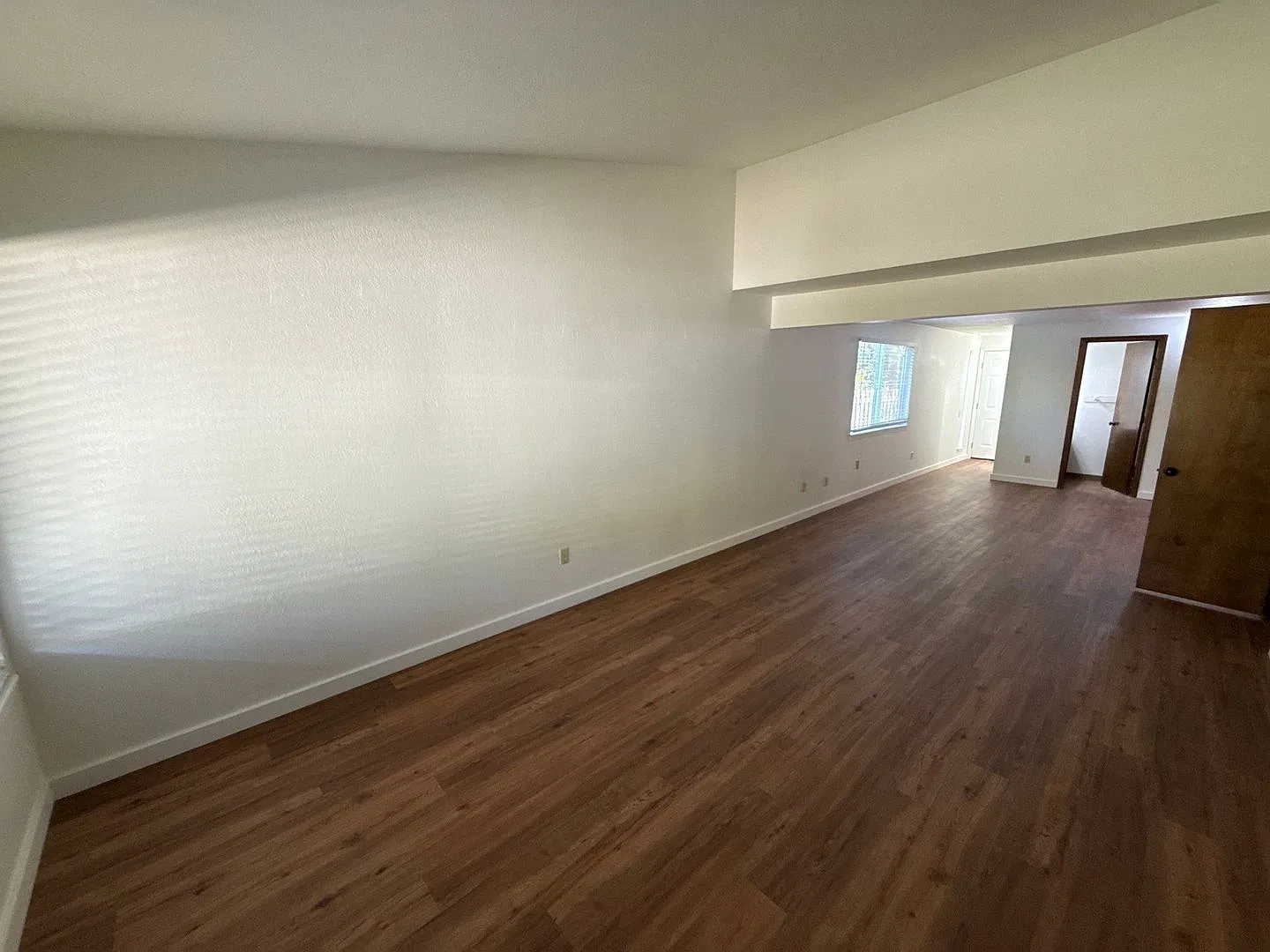 3 bed, 1.5 bath, 1454 sqft, $1,845 — Photo 2
