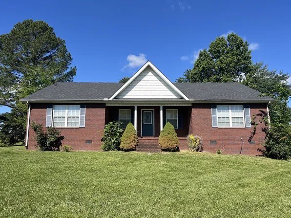 35 Fieldstone Ln, Westmoreland, TN 37186