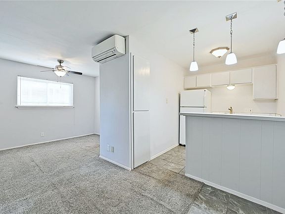5th image of 1111 W 10th St APT 205