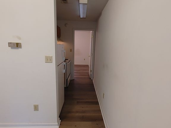 2nd image of 813 Apperson Dr #10
