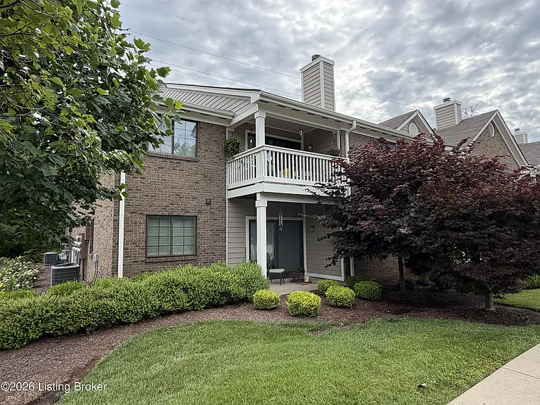 341 Piatt Pl #104 — Photo 3