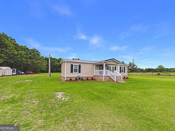 3rd image of 836 Kersey Rd