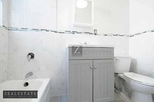 Rented by ZealEstate Group Inc | media 15