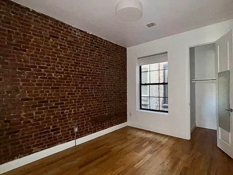 70 Herkimer St #4 — Photo 9