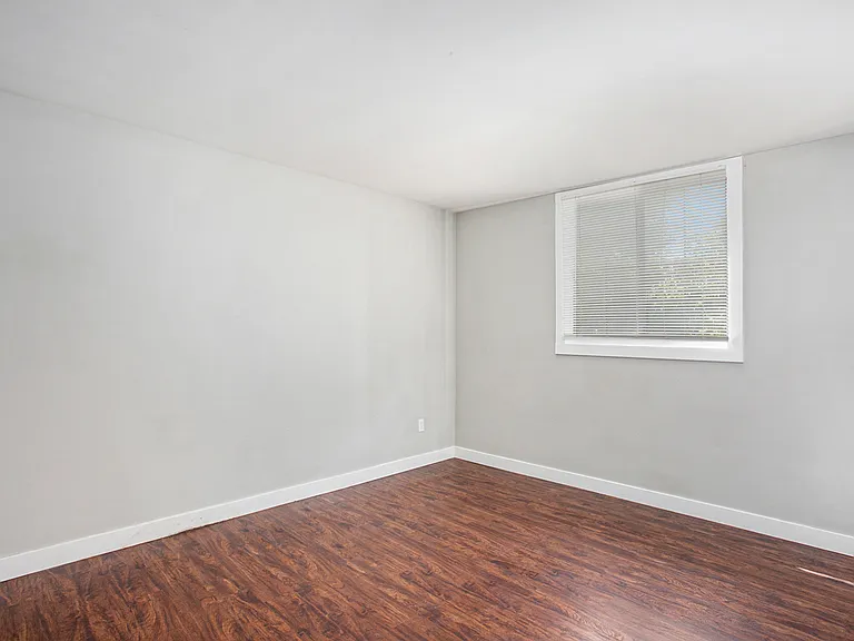 2561 Burton St SE #2561 — Photo 14
