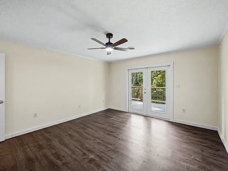 415 White Oak Cir — Photo 9