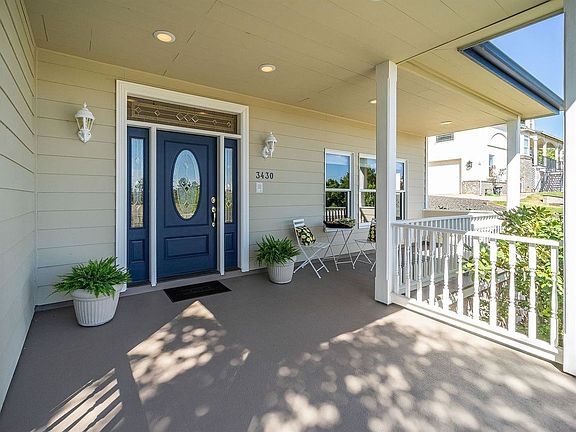 3rd image of 3430 Covello Cir