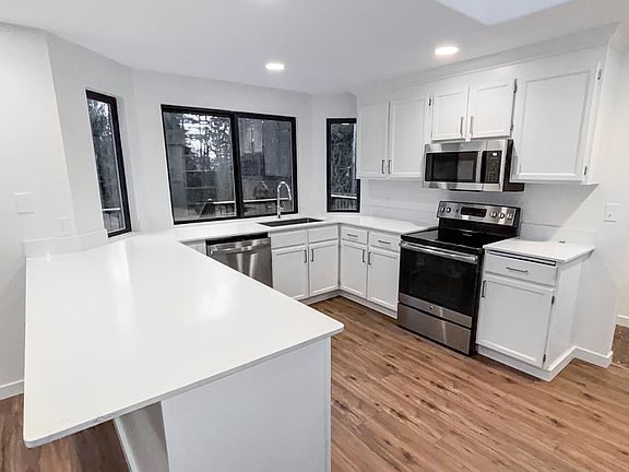 5th image of 6712 225th Ave NE