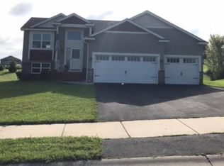 1125 Jasmine Ln, Jordan, MN 55352