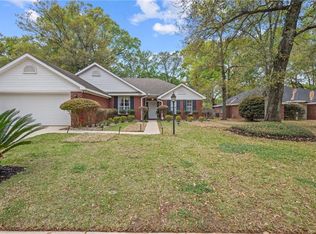 550 Lakeview Woods Dr, Mobile, AL 36695
