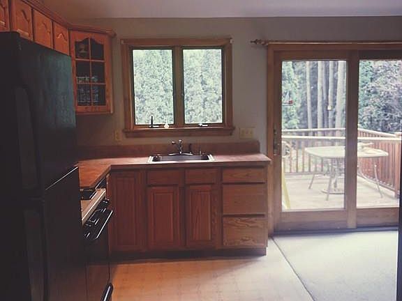 3rd image of 195 Bradley Ln #2