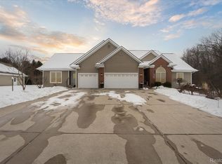 13180 Germany Rd, Fenton, MI 48430