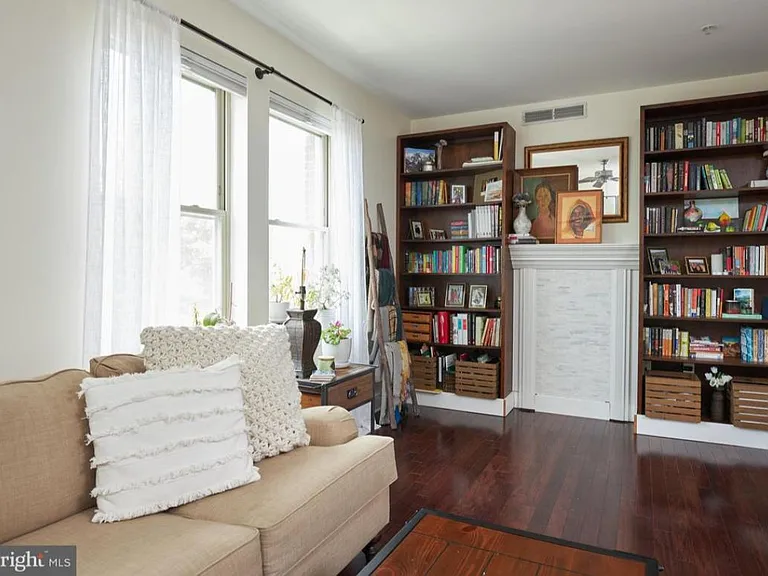 1020 Monroe St NW #407 — Photo 6
