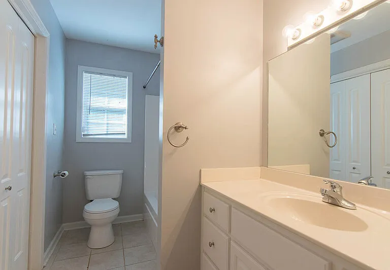 2354 Airport Dr — Photo 11
