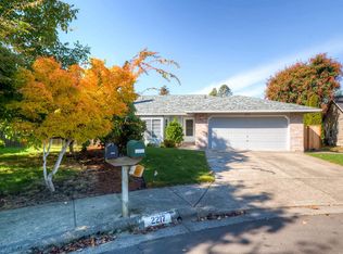 2217 SW 200th Ct, Beaverton, OR 97003