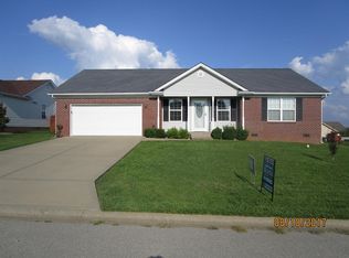 621 Saint Andrews Dr, Mount Sterling, KY 40353