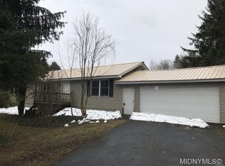 9122 Paris Hill Rd, Sauquoit, NY 13456