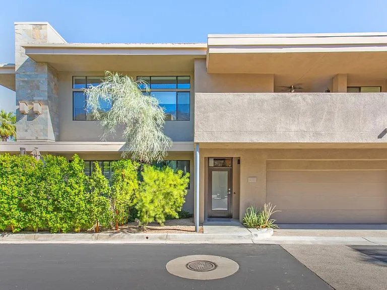 1028 E Palm Canyon Dr #201 — Photo 1