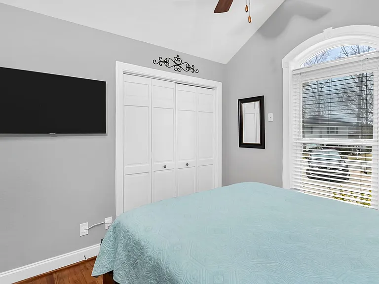 215 Mariners Pointe Rd — Photo 22