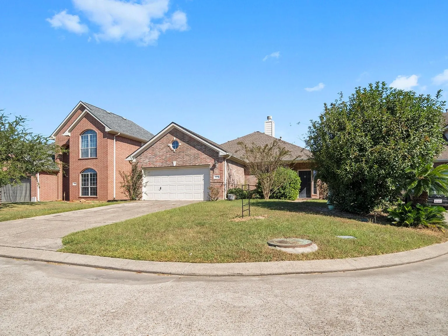 4 bed, 2.0 bath, 1644 sqft, $1,900 — Photo 1
