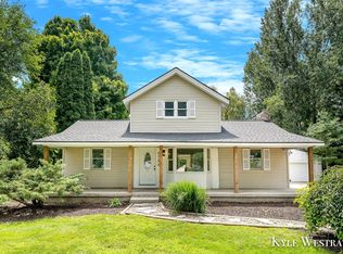 6704 Thirteen Mile Rd NE, Rockford, MI 49341