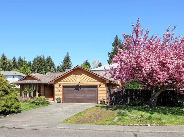 4648 Valecourt Cres, Courtenay, BC V9N 7W6