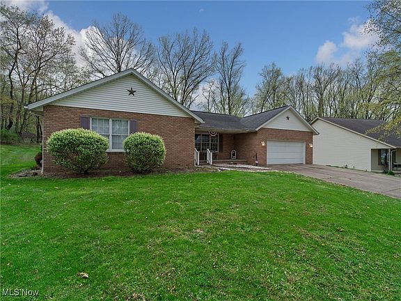 2nd image of 140 Jessica Dr
