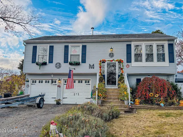 19 Transom Lane, Barnegat, NJ 08005
