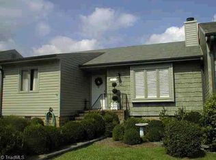 155 Old Mill Rd APT B, High Pt, NC 27265