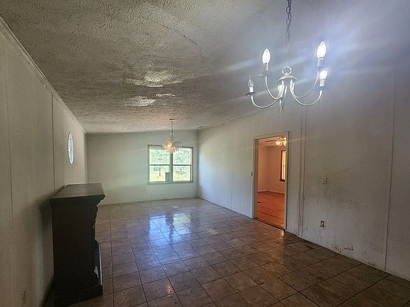 5th image of 4883 Thomas Lee Rd