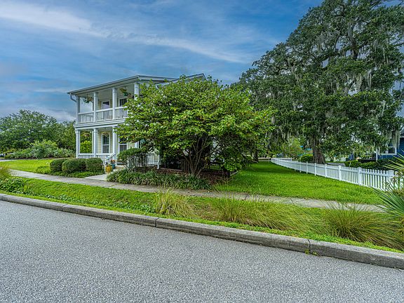 3rd image of 5182 E Liberty Park Cir