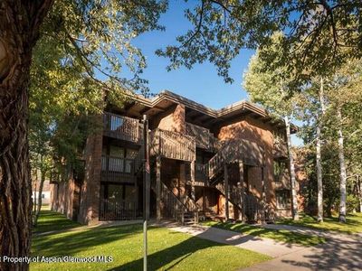 124 W Hyman Ave APT 2A, Aspen, CO, 81611