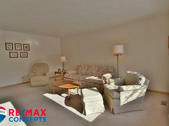 4th image of 8218 A St #6