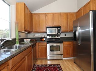 437 Cork Harbour Cir APT B, Redwood City, CA 94065