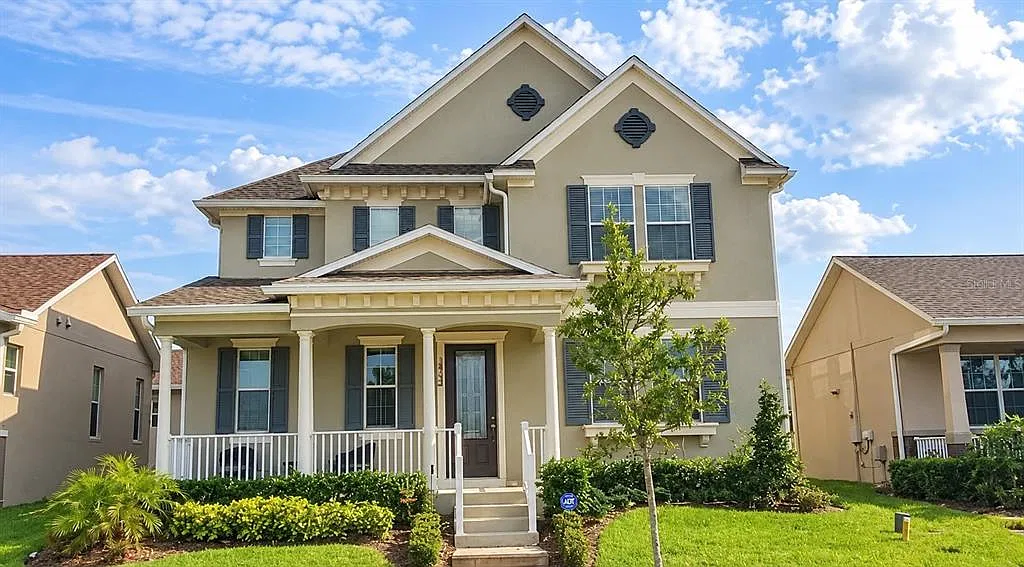 4 bed, 2.5 bath, 2838 sqft, $3,200 — Photo 1
