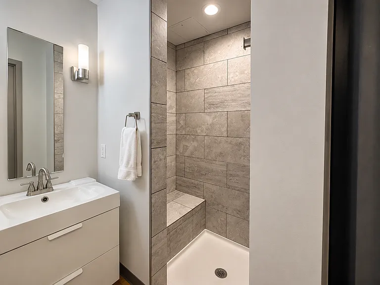 200 Civic Ctr #218 — Photo 3