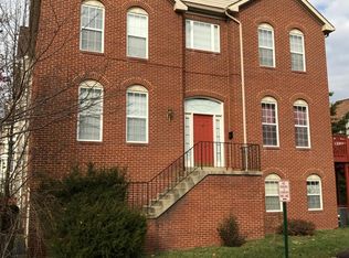 20910 Sandstone Sq, Sterling, VA 20165
