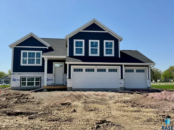 711 Estate St, Harrisburg, SD 57032