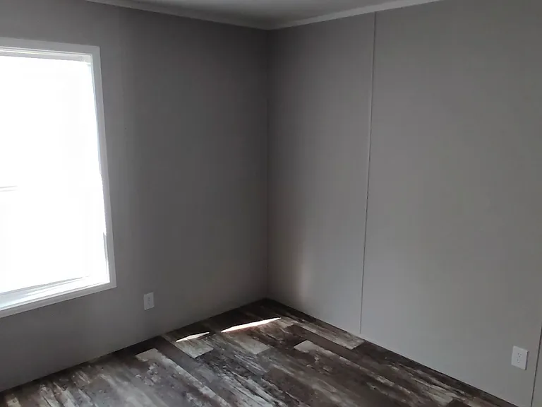 2031 Ridgeway Rd — Photo 6