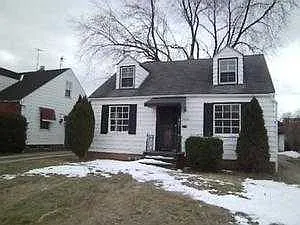 11810 East Blvd photo 1
