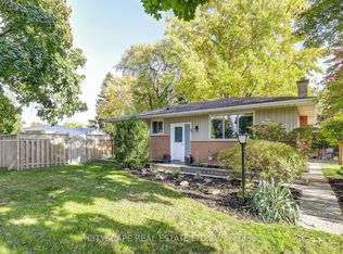 1050 Apache Rd, London, ON N5V2W3