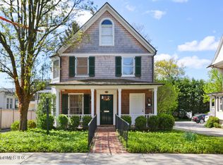 22 Grigg St FLOOR 2, Greenwich, CT 06830