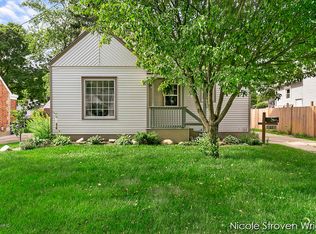 62 Graceland St NE, Grand Rapids, MI 49505
